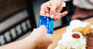 ライフカードの審査にかかる時間は？審査落ちしないためには？