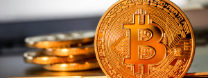 急騰する仮想通貨ビットコイン(BTC)「66万に到達か？」：米投資会社CEOの予想