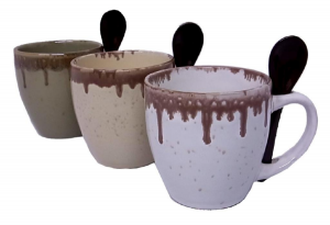 KDDI、千葉県初となる直営店「au KASHIWA」を25日オープン