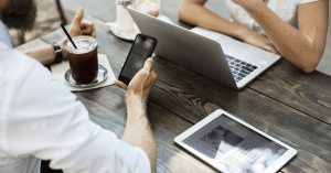 Abema（アベマ）プレミアムをテレビで見るには？対応テレビも解説